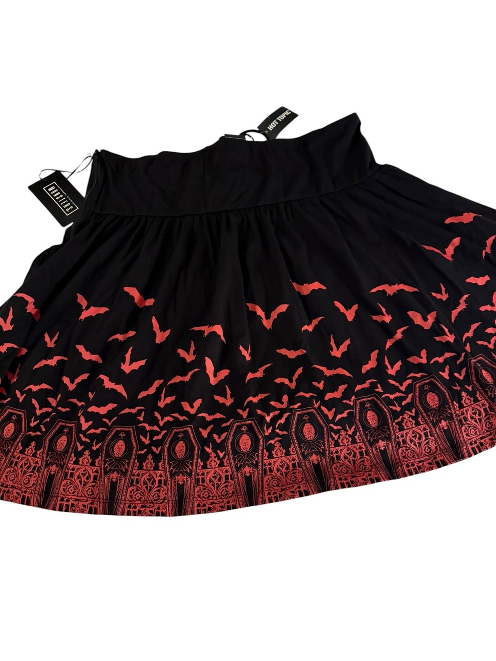 🧛♂️ Hot Topic Universal Monsters Dracula Bat Lace-Up Skirt (Plus Size) - Picture 6 of 13